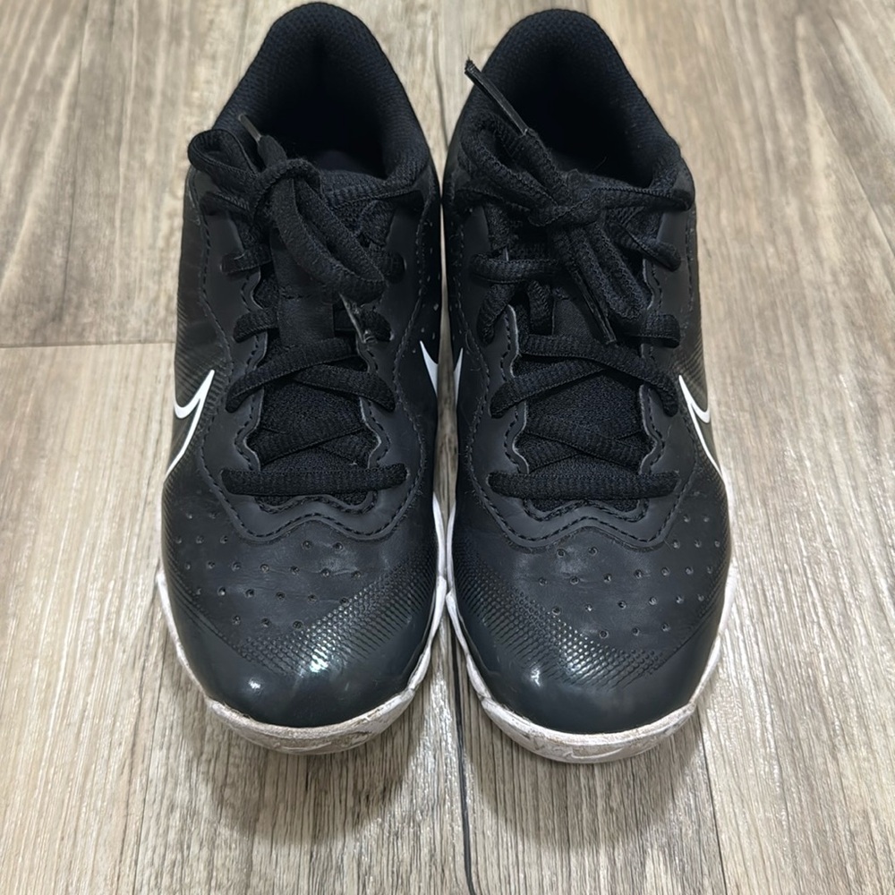 Nike Youth Baseball Cleats "Nike Diamond" size 1.5Y
